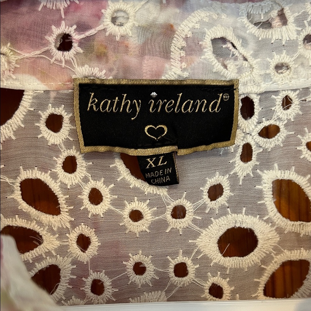 Kathy Ireland Cream Eyelet Floral Shirt Jacket NWT XL Lightweight Spring - Picture 3 of 13